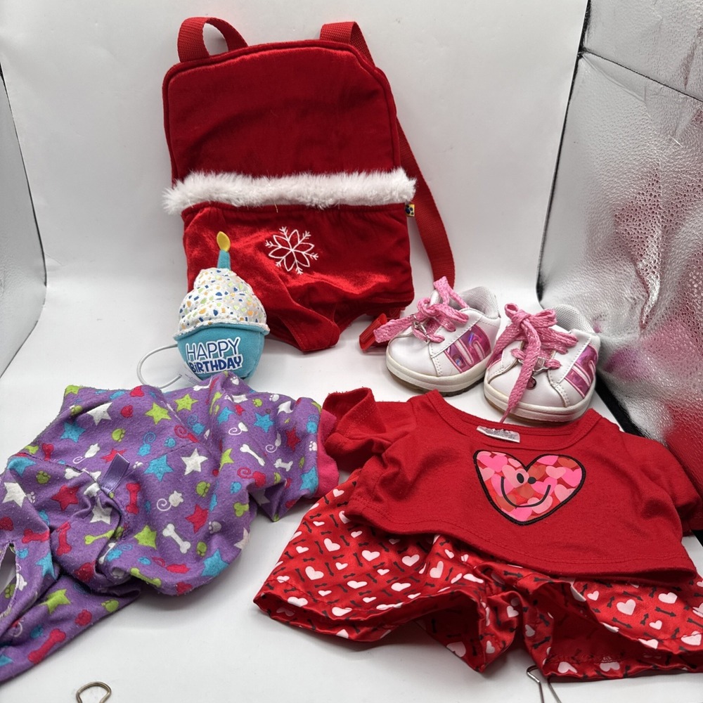 Build A Bear BAB Accessory Clothes Lot Carrier Skechers Cupcake